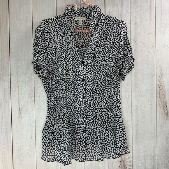 Dress Barn Tops - DRESS BARN Black & White Blouse